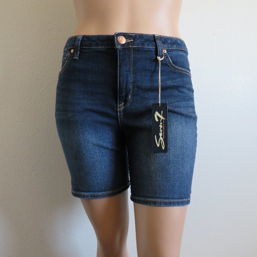 Seven7 Jeans Women's Weekend Shorts Blue Denim Jean Shorts Plus Size 14 NWT - Picture 2 of 3